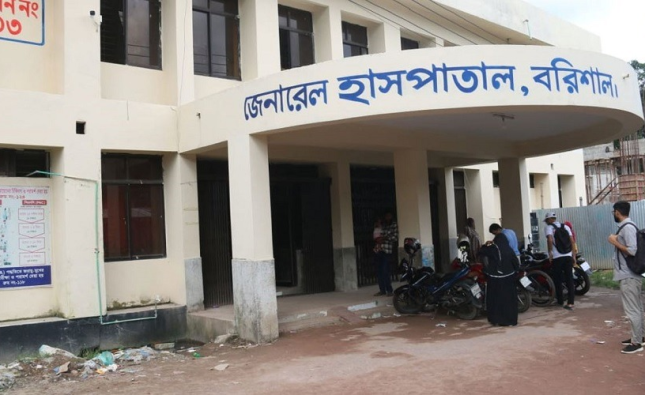 ৪ বছরেও শেষ হয়নি ২৫০ শয্যা বিশিষ্ট ভবন নির্মাণের কাজ