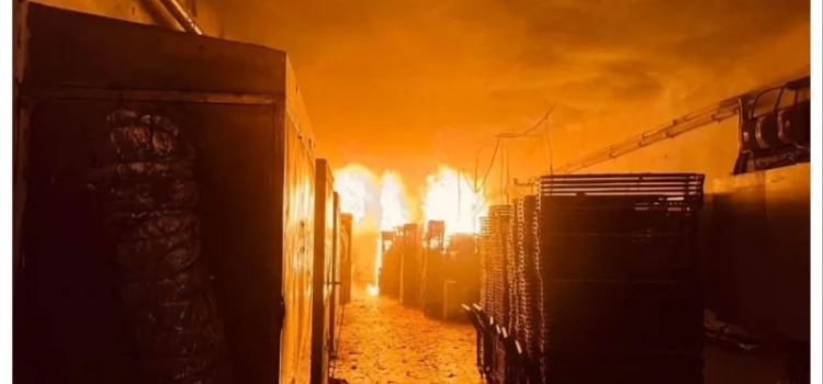 ময়মনসিংহ কয়েল কারখানায় আগুন