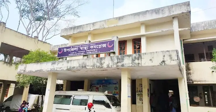 ছেলের হামলায় পরকীয়ায় আসক্ত বাবা হাসপাতালে