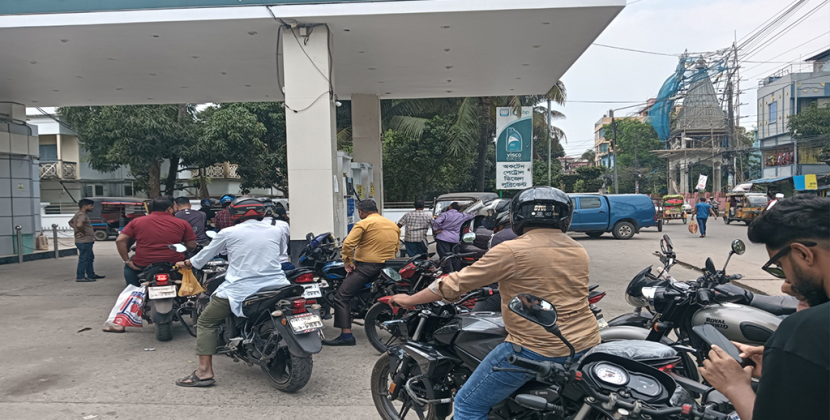 জ্বালানি তেল সংকট নিয়ন্ত্রণে বরিশালের ২৯ পাম্পে ট্যাগ অফিসার নিয়োগ