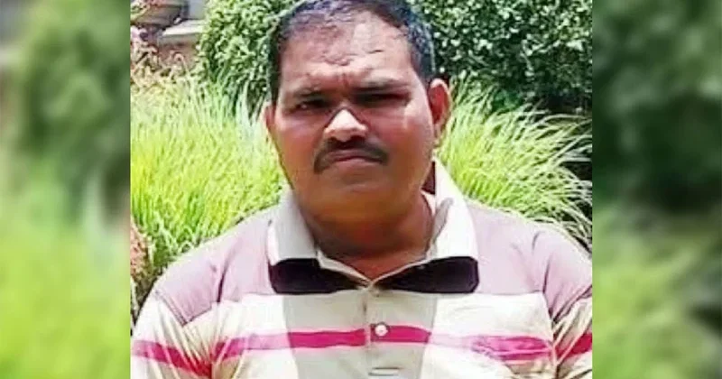 খুলনায় শ্রমিক দল নেতাকে গুলি ও কুপিয়ে হত্যা