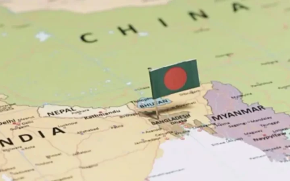 আমেরিকা-চীন-রাশিয়া: পররাষ্ট্রনীতিতে কোনদিকে ঝুঁকছে বাংলাদেশ?