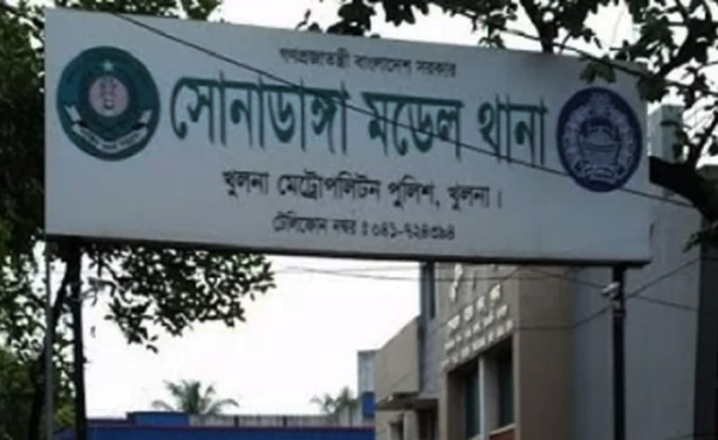 খুলনায় পারিবারিক কলহের জেরে ব্যবসায়ীকে হাতুড়িপেটা