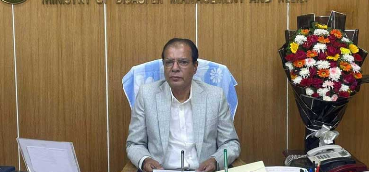 হঠাৎ অসুস্থ ত্রাণমন্ত্রী দুলু, এয়ার অ্যাম্বুলেন্সে আনা হবে ঢাকায়