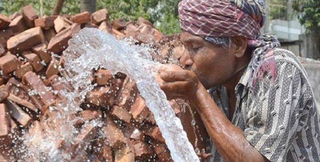ঢাকার তাপমাত্রা নিয়ে দুঃসংবাদ