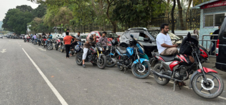 ঢাকার যে ১১ পাম্পে ফুয়েল পাস বাধ্যতামূলক